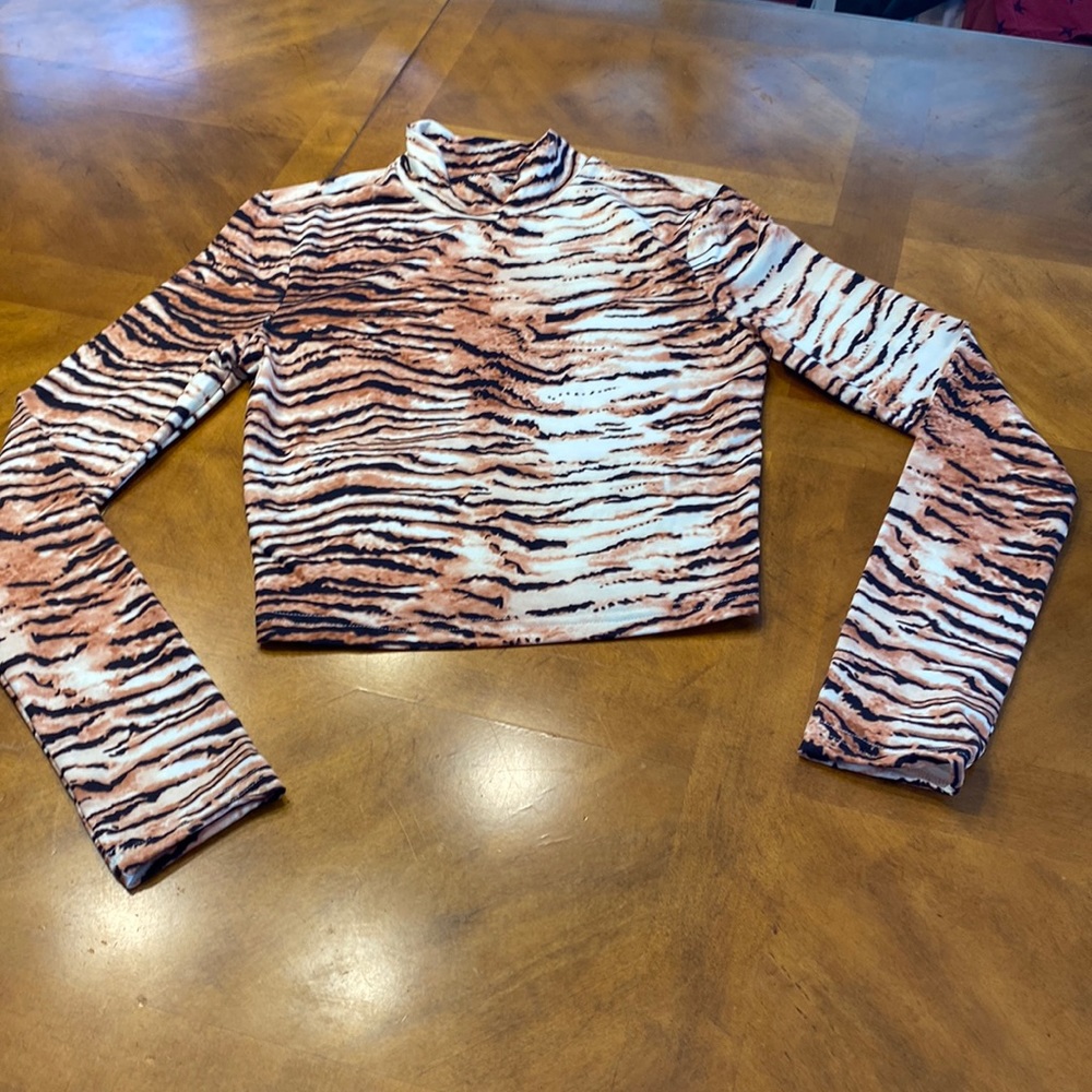 Animal print crop top